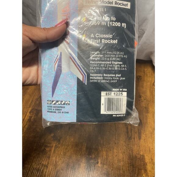 Estes Beta Series Alpha Flying Model Rocket Kit. 1225. Beginner, Skill Level 1 - Picture 4 of 6